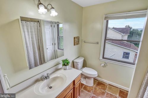 1015 Country Club Rd, Camp Hill PA  17011-1049 exterior