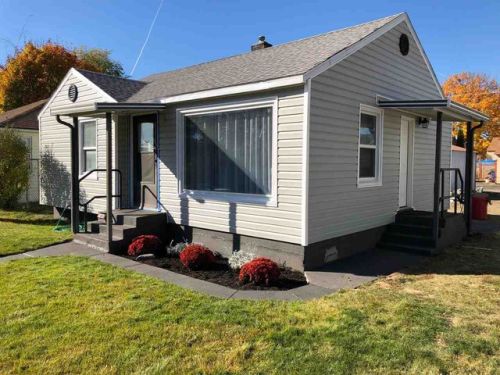4823 Oak St, Spokane WA  99205-5552 exterior