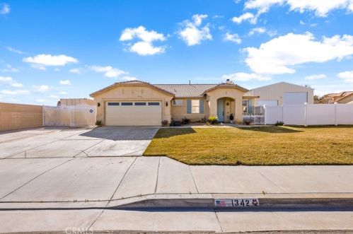 1342 Avenue, Lancaster CA 93534-7400 exterior