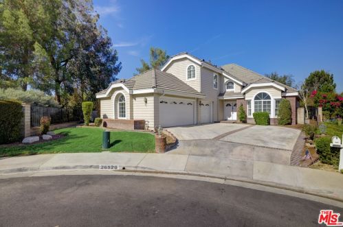 26520 Mistletoe Ct, Santa Clarita CA  91355-3525 exterior