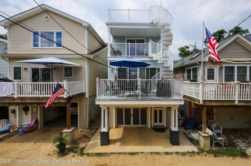 55 Gravelly Point Rd, Monmouth Hills, NJ 07732-1416