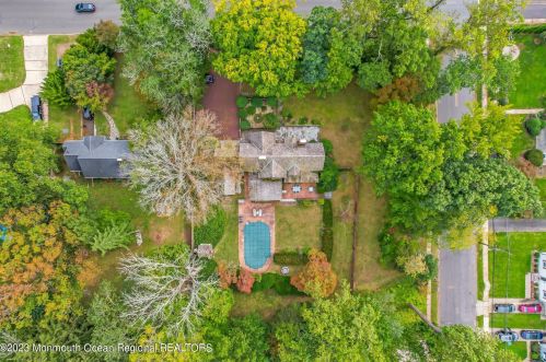 25 Schanck St, East Freehold NJ  07728-1844 exterior