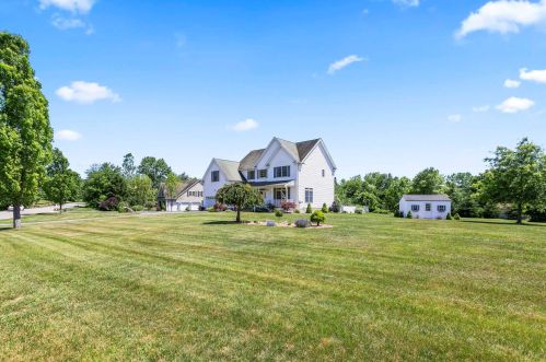 40 Flagler Rd, Poughquag, NY 12570-5467