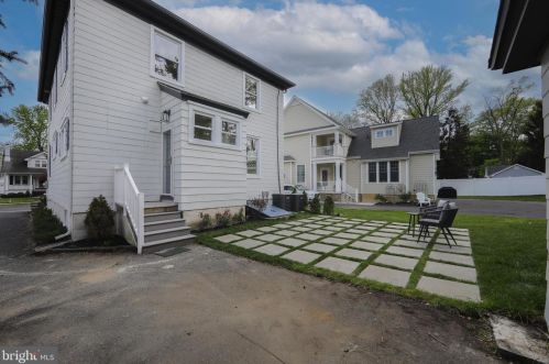 281 Rhoads Ave, Tavistock NJ  08033-1470 exterior