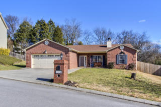 1314 Chatam Ridge Ln, Knoxville, TN 37932-2467