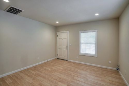 180 Empire St, San Jose CA  95112-3311 exterior