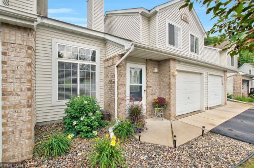 8765 Bechtel Ave, South Saint Paul, MN 55076-5151
