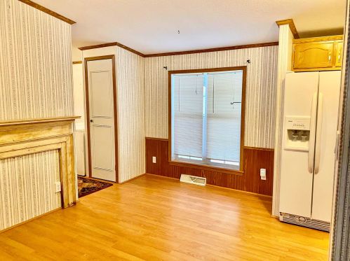 20 Eric Pl, Unity NH 03743-4225 exterior