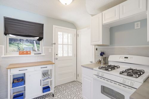 205 Macfarlane Dr, Pittsburgh PA  15235-4213 exterior