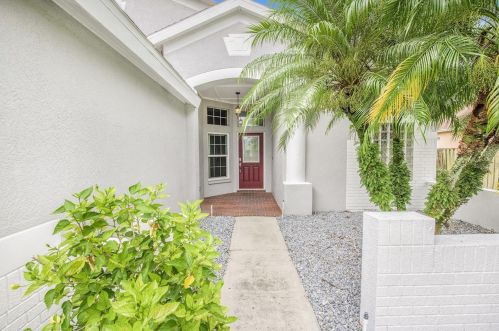 4620 Carroway Dr, Land O Lakes FL  34639-6412 exterior