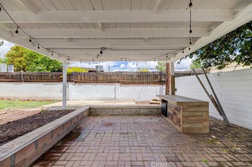 7812 Peachtree Ave, Van Nuys CA  91402-6514 exterior