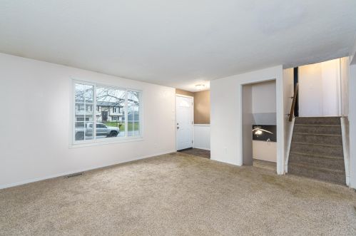 18 Bluffside Dr, Covington, KY 41017-9732