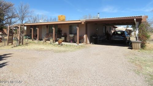 1109 Christmas Tree Ln, Sunizona, AZ 85625-4031