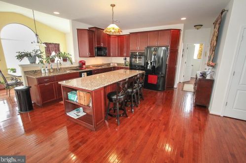 1954 Canyon Creek Rd, Gilbertsville PA  19525-7003 exterior