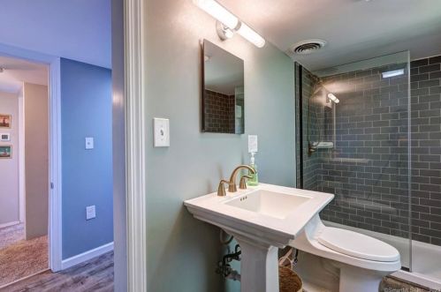 11 Buddington Rd, Huntington CT  06484-5306 exterior