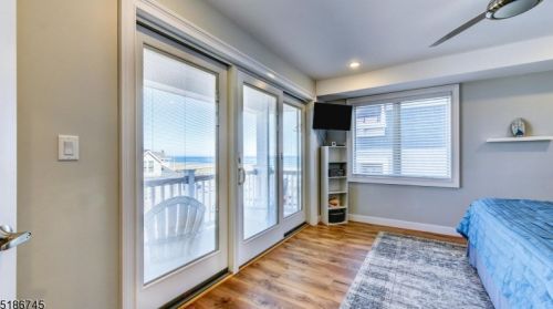 5 Fort Ave, Pelican Island NJ  08751-1512 exterior