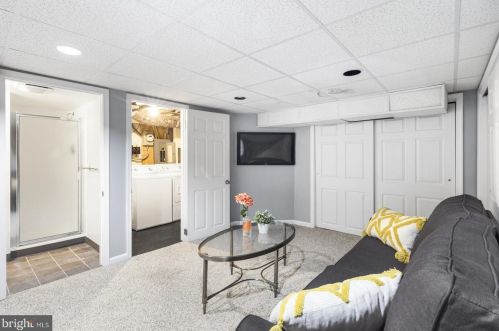 408 19 St, Philadelphia PA 19146-4656 exterior