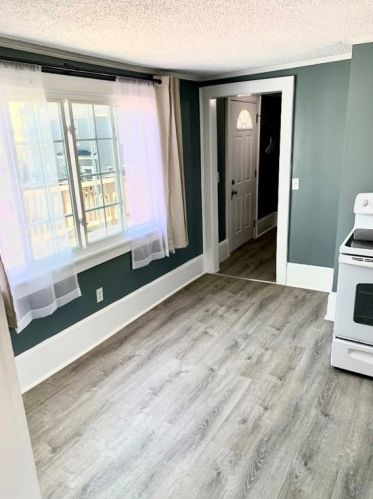 51 Poplar St, Danvers MA 01923-2455 exterior