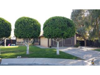 800 Ward Ct, Calexico, CA 92231-1922