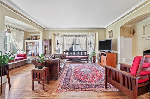 3961 Stowell Ave, Milwaukee, WI 53211-2461