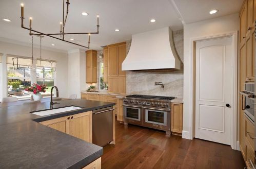 7947 Sitio Solana, Carlsbad CA  92009-9526 exterior