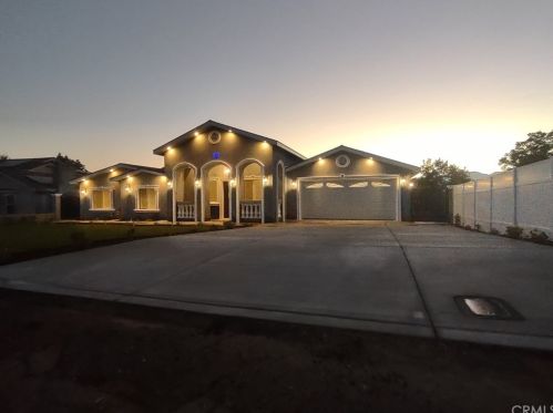 3780 La Hacienda Dr, San Bernardino CA  92404-2039 exterior