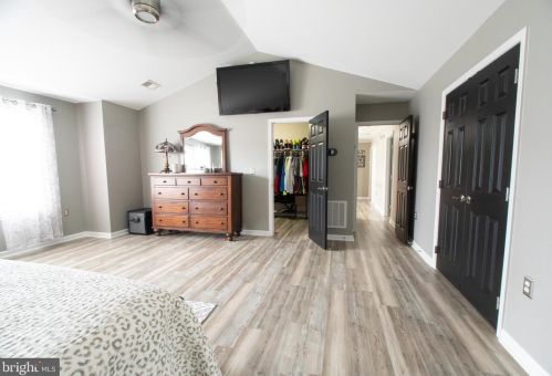 451 Hughs Rd, Charles Town WV  25414-5554 exterior