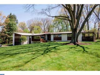 1461 Rydal Rd, Meadowbrook, PA 19046-1244