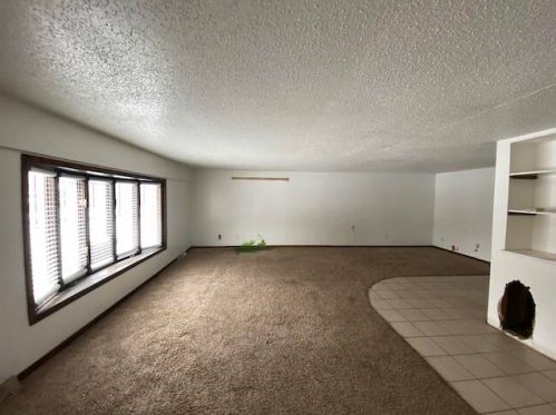 6959 80th Ct, Milwaukee, WI 53223-4955