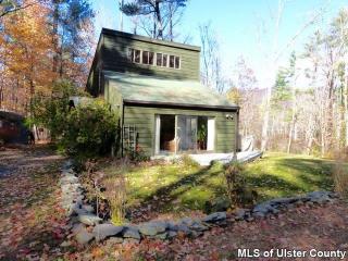 14 Tatra Ridge Rd, Woodstock, NY 12498-1737