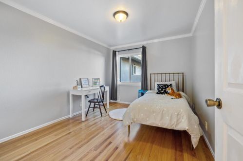 1920 Claremont Dr, San Bruno CA  94066-2716 exterior