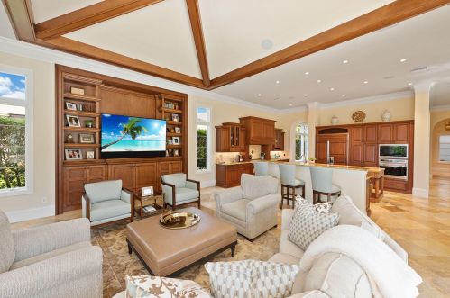 3855 Isla Del Sol Way, Naples FL  34114-9484 exterior