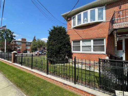 1280 Hollywood Ave, Bronx, NY 10461-6142
