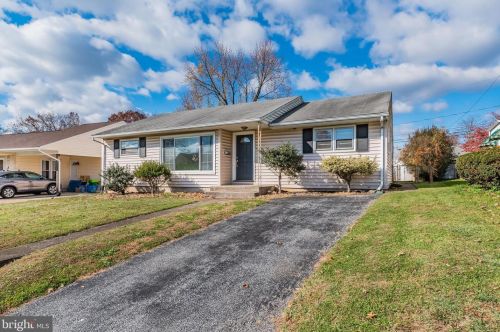 1316 Strafford Rd, Camp Hill, PA 17011-6206