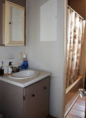 40 Orne St, Worcester MA  01605-3347 exterior