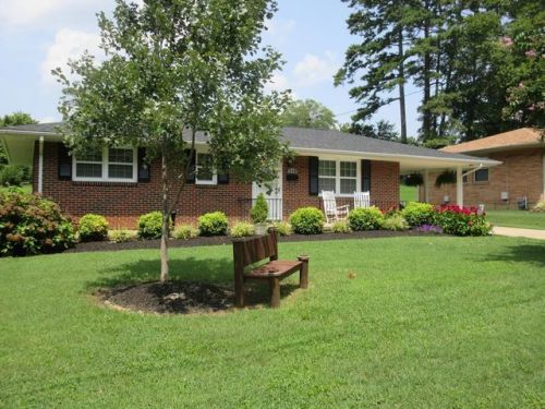 310 Brentwood Dr, Danville, VA 24540-2347