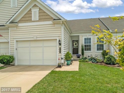 156 Castle Hill Dr, Fredericksburg, VA 22406-5455