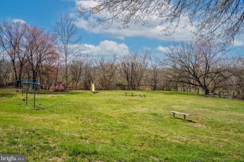 601 Linda Ln, Norristown, PA 19401-3522
