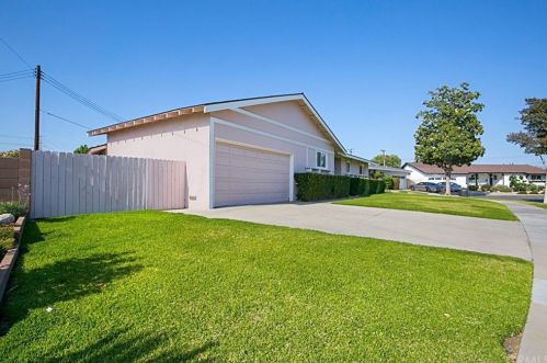 2323 Lakeside Ave, Orange, CA 92867-4025