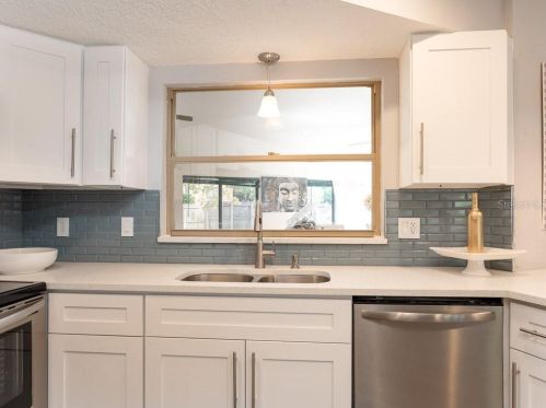 1259 Freeport Dr, Deltona FL  32725-4647 exterior