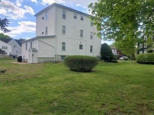 6 Winter Ave, Taunton MA 02780-1941 exterior