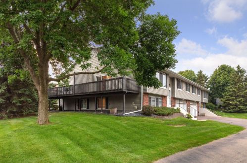 7646 12th St, Saint Paul, MN 55128-6015