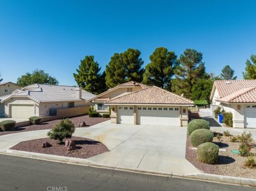 15020 Blue Grass Dr, Helendale, CA 92342-7728