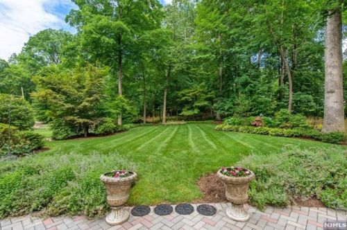 108 Monroe St, Ridgewood NJ  07450-3019 exterior