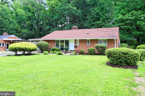 7313 Leesville Blvd, Springfield, VA 22151-3227