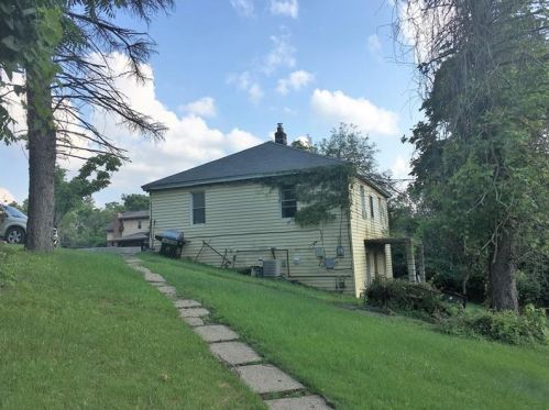 2306 Hill St, Pittsburgh, PA 15235-4015