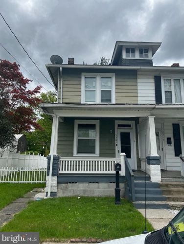 2521 Boas St, Harrisburg, PA 17103-2021