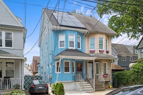 46 40th St, Bayonne NJ  07002-4809 exterior