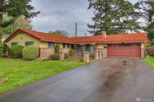 7711 76th Ave, Lakewood WA  98498-6207 exterior