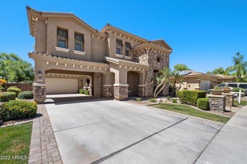 3723 Nolan Dr, Chandler, AZ 85249-4997